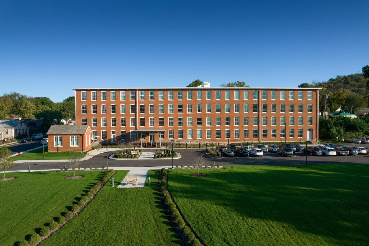 Fairfield Inn & Suites Madison Historic Eagle Cotton Mill Екстер'єр фото