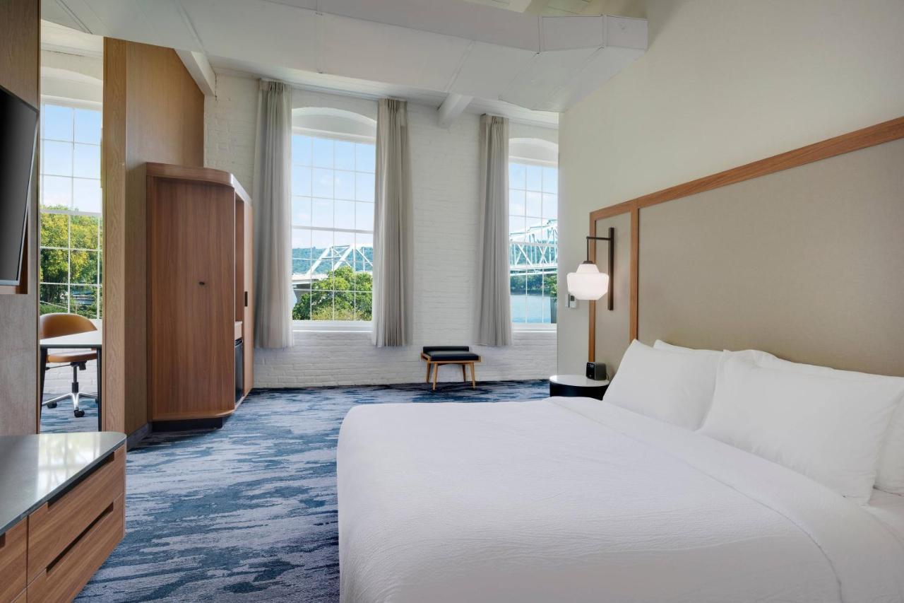 Fairfield Inn & Suites Madison Historic Eagle Cotton Mill Екстер'єр фото