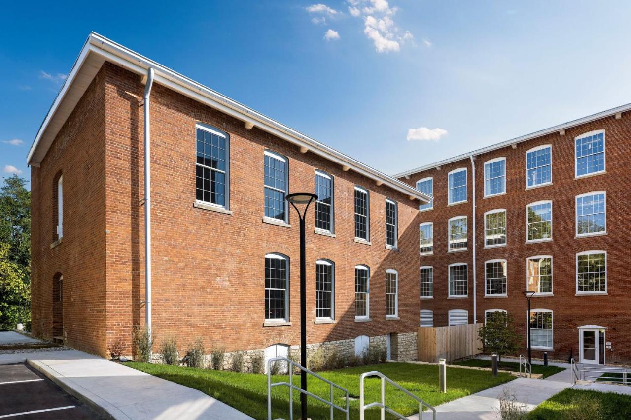 Fairfield Inn & Suites Madison Historic Eagle Cotton Mill Екстер'єр фото