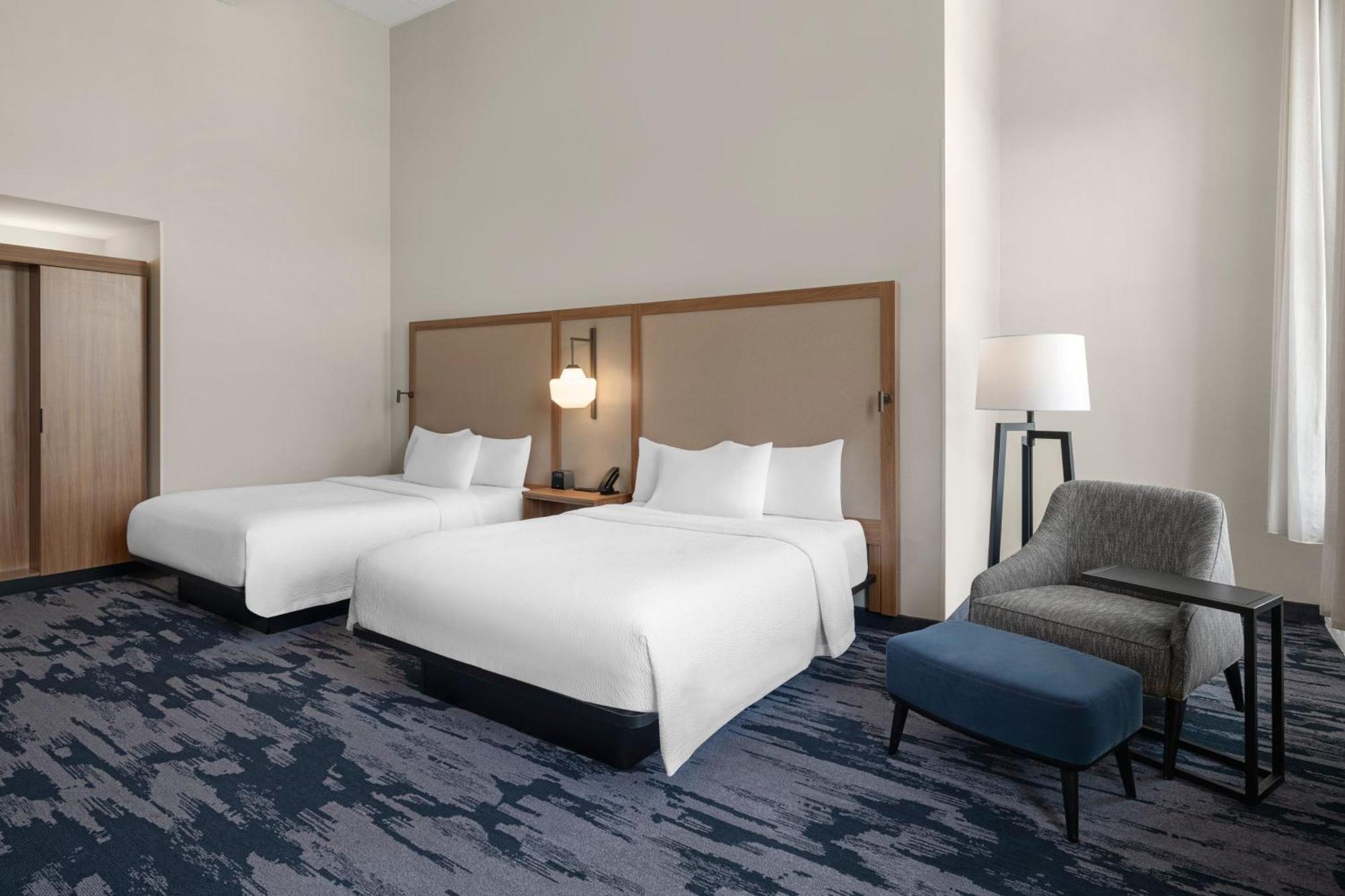 Fairfield Inn & Suites Madison Historic Eagle Cotton Mill Екстер'єр фото