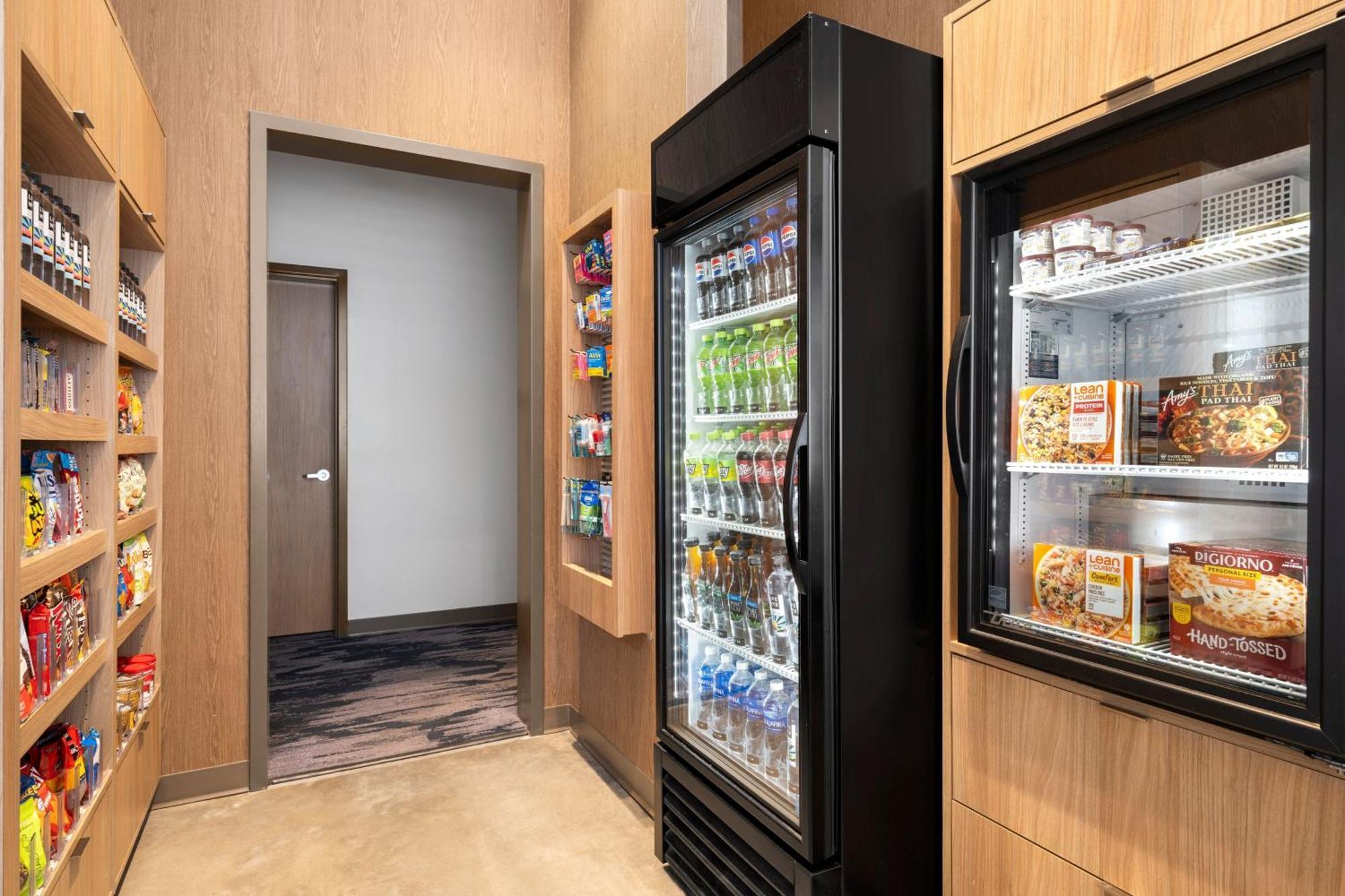 Fairfield Inn & Suites Madison Historic Eagle Cotton Mill Екстер'єр фото