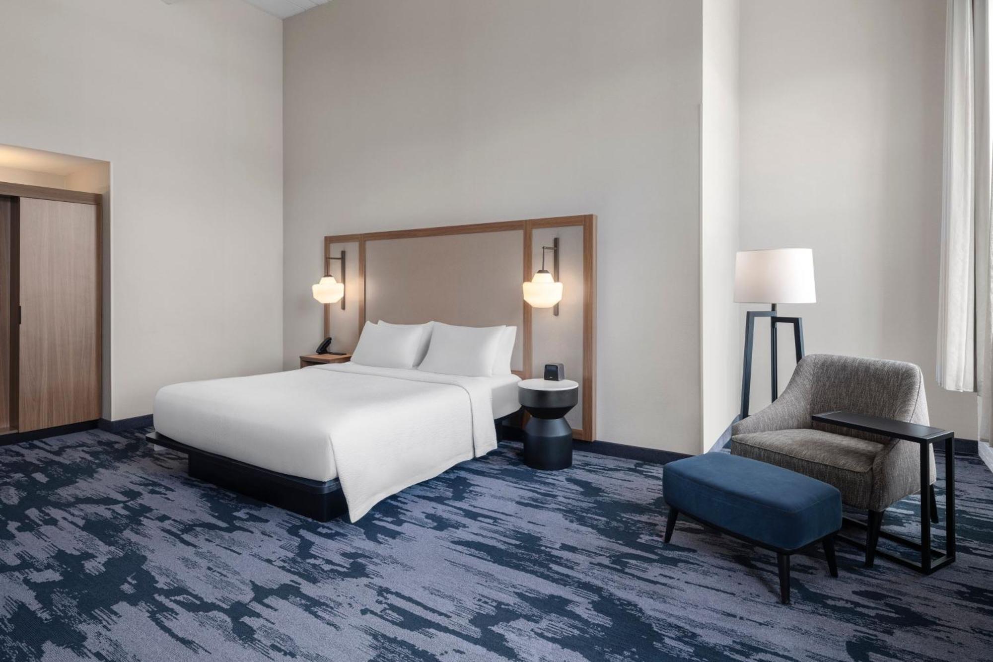 Fairfield Inn & Suites Madison Historic Eagle Cotton Mill Екстер'єр фото