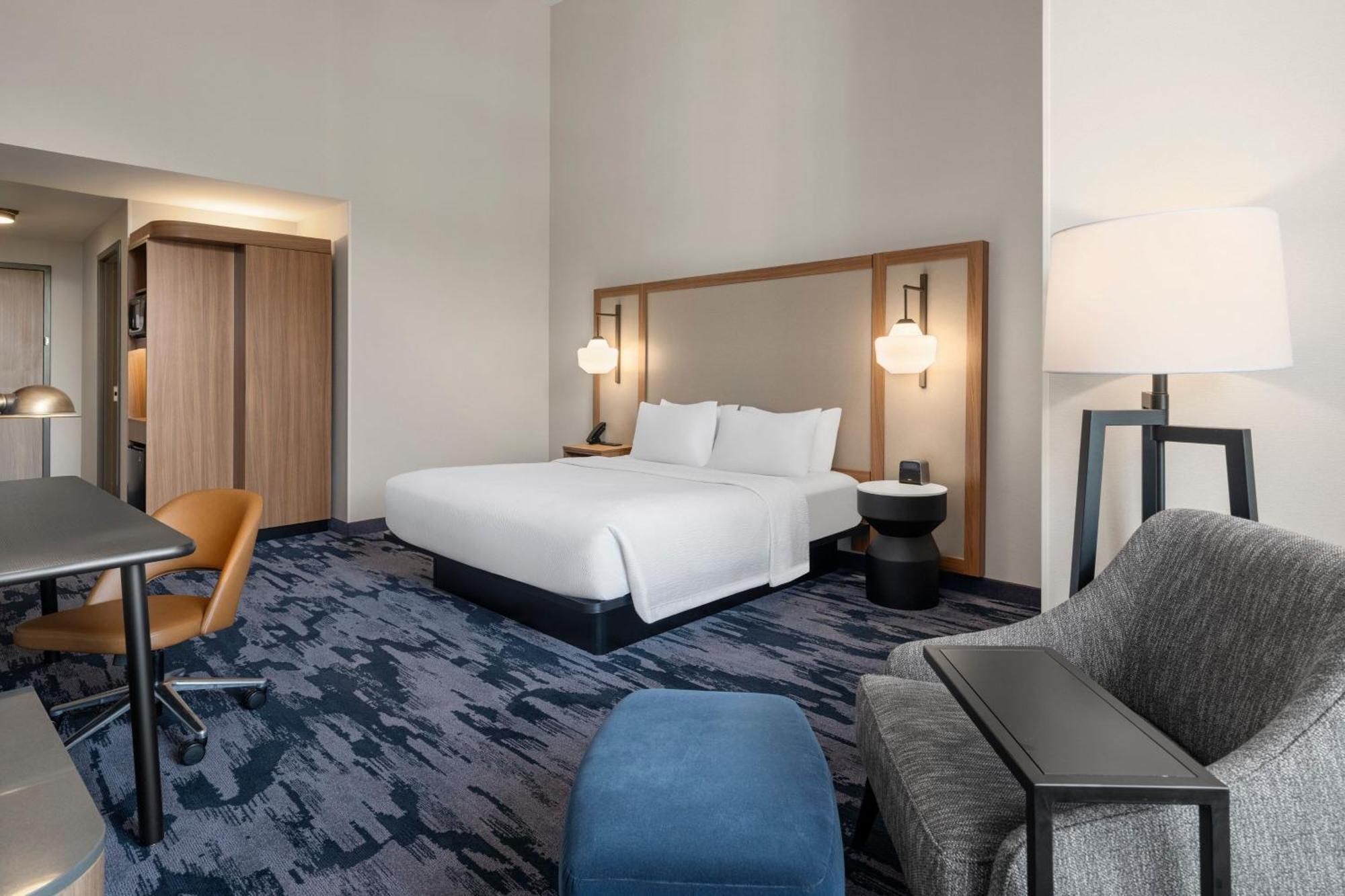 Fairfield Inn & Suites Madison Historic Eagle Cotton Mill Екстер'єр фото
