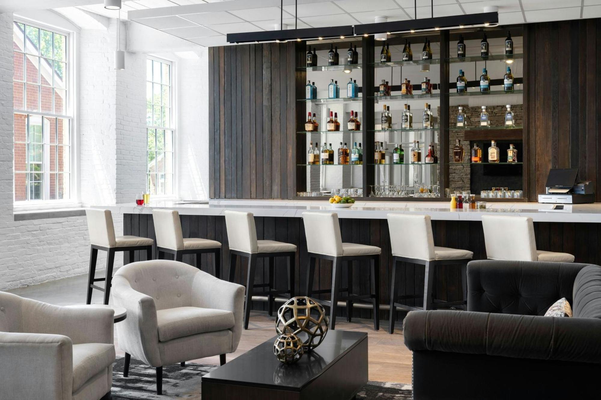 Fairfield Inn & Suites Madison Historic Eagle Cotton Mill Екстер'єр фото